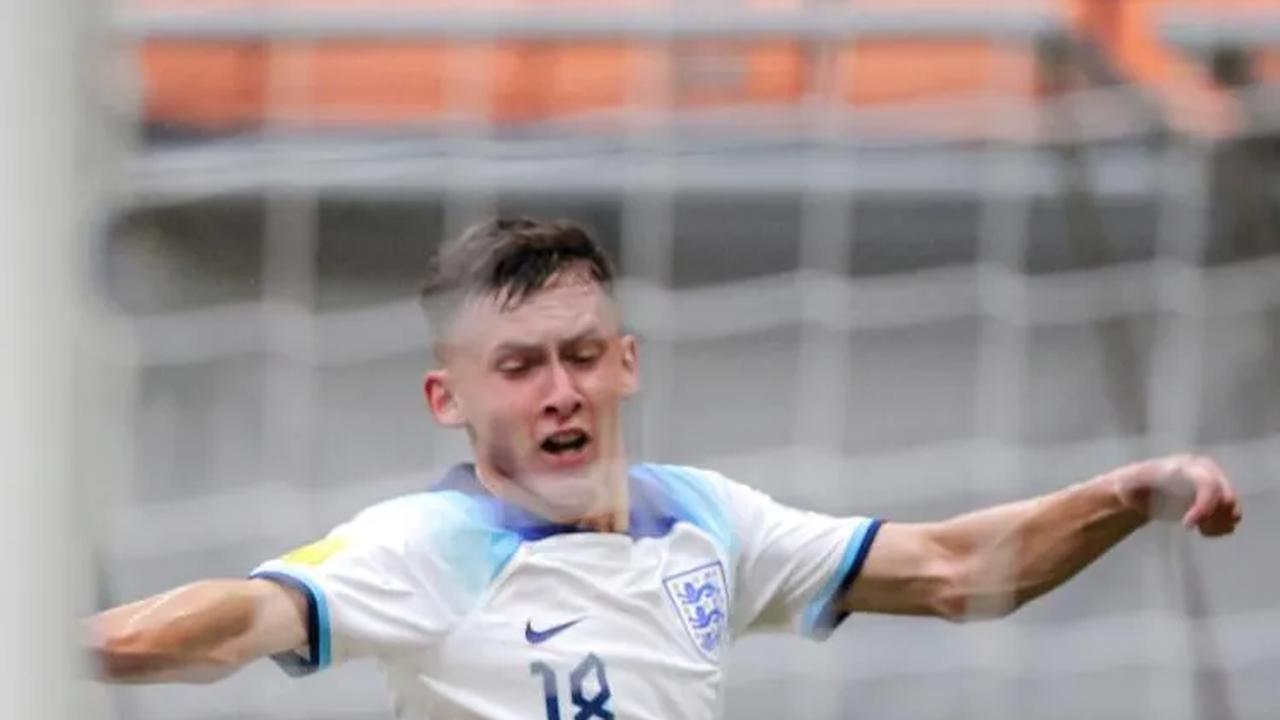 Laga ini tentunya sangat mengejutkan Inggris. Karena Uzbekistan mampu meladeni perlawanan Inggris dengan gebrakannya yang terukur.<br>