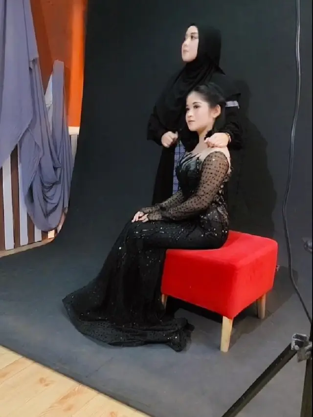 Cerai dari Doddy Soedrajat, Ini 6 Momen Puput dan Chika Pemotretan Bareng
