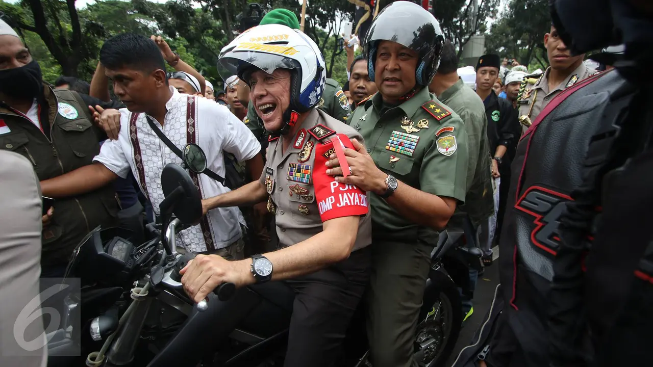 20161014-Kapolda-dan-Pangdam-Naik-Motor-Trail-Jakarta-Ahok-IA