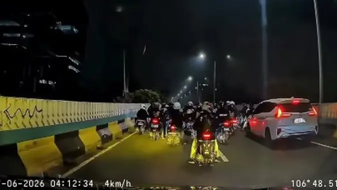 Viral Balap Liar di Jalan Layang Antasari, Polisi Buru Pelaku