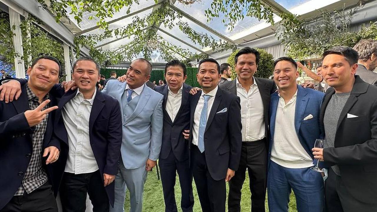 10 Potret Mewah Nia Ramadhani dan Ardi Rayakan Pernikahan 50 Tahun Aburizal Bakrie di Amerika - Undang II Divo & Dihadiri Teman Artis