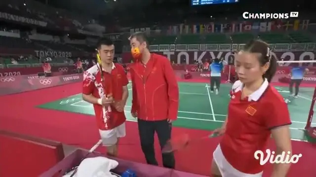 Ganda Campuran bulu tangkis Indonesia Praveen Jordan/Melati Daeva Oktavianti ditaklukkan unggulan teratas China Zheng Si Wei/Huang Ya Qiong di babak perempat final hari Rabu (28/7). Mereka menyerah dengan skor 17-21 dan 15-21.