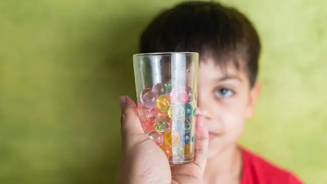 Tips Bermain Water Beads dengan Aman