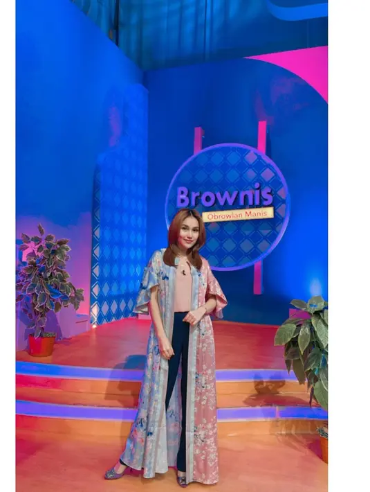 <p>Lebaran sebentar lagi! Yuk intip inspirasi busana Lebaran yang nyaman dari Ayu Ting-Ting [@ayutingting92]</p>