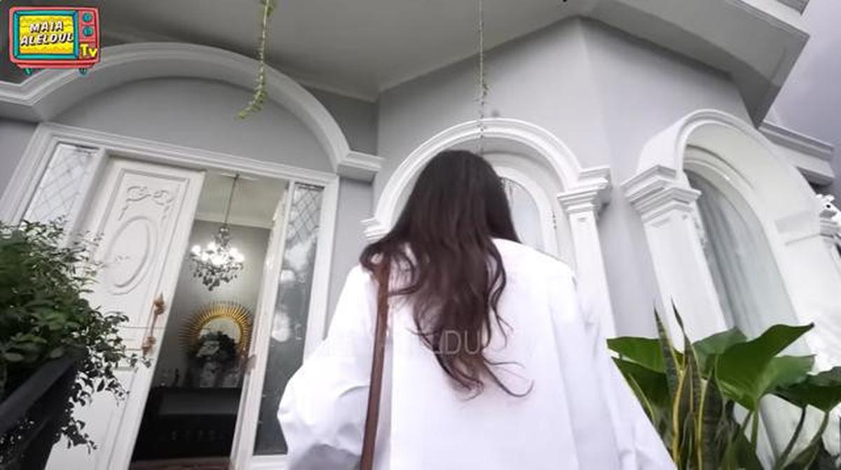 Potret Tampilan Depan Rumah Krisdayanti/Youtube MAIA ALELDUL TV