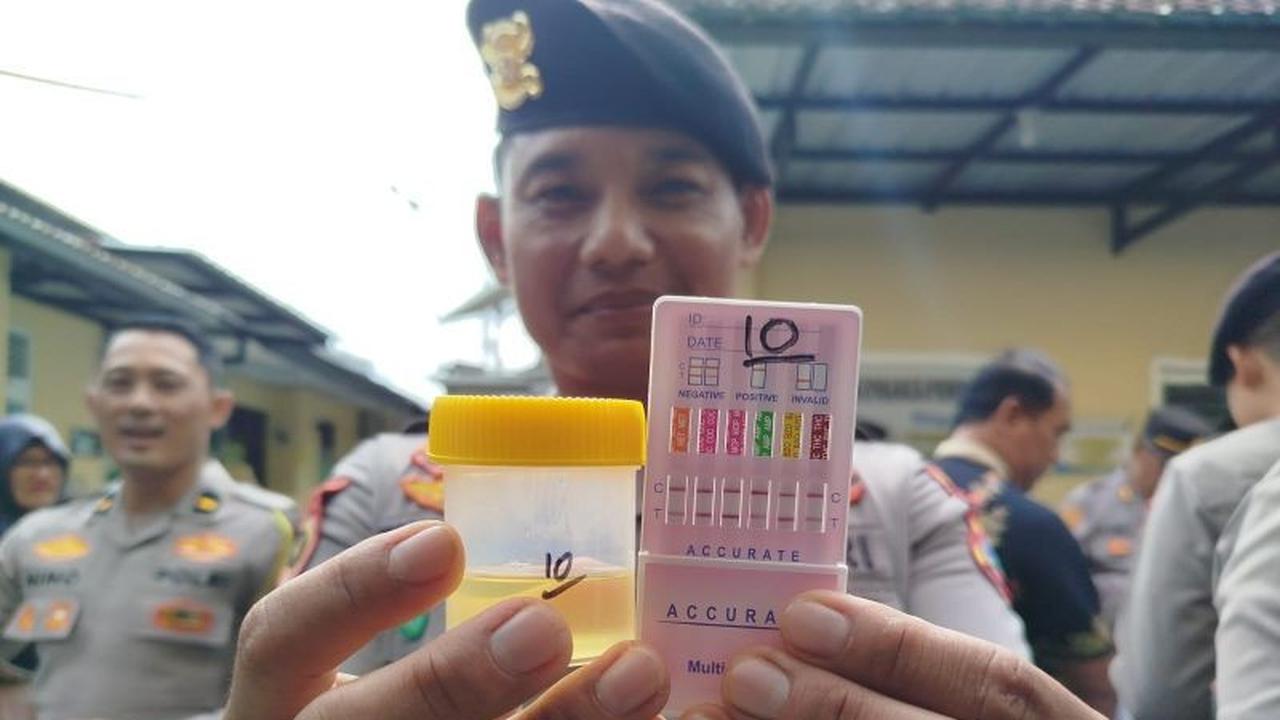 Ribuan Anggota Polres Ponorogo Jalani Tes Urine Narkoba, Pastikan Institusi Bersih