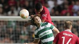 Masuknya Rashford di awal babak kedua memberikan dimensi serangan yang berbeda. Manchester United jadi lebih berani tampil menyerang. (AP/Petros Karadjias)