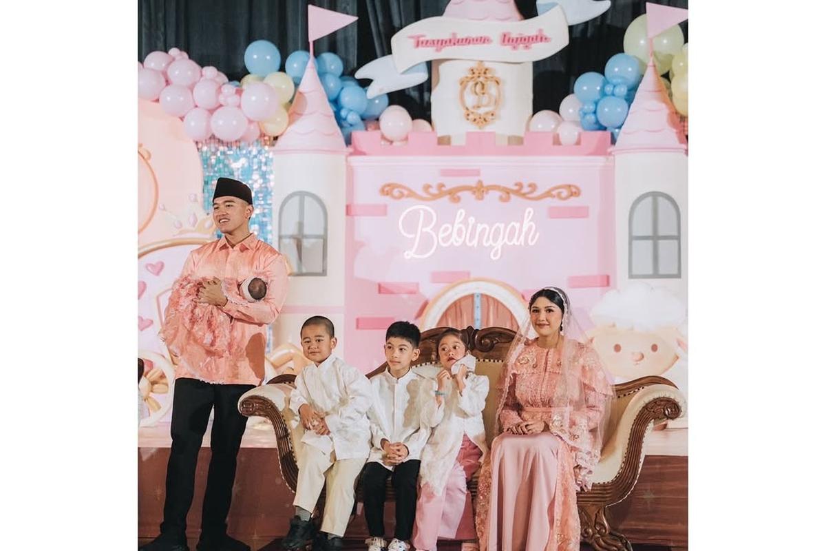 Potret Aqiqah Bebingah Sekaligus Ulang Tahun Kaesang Pangarep