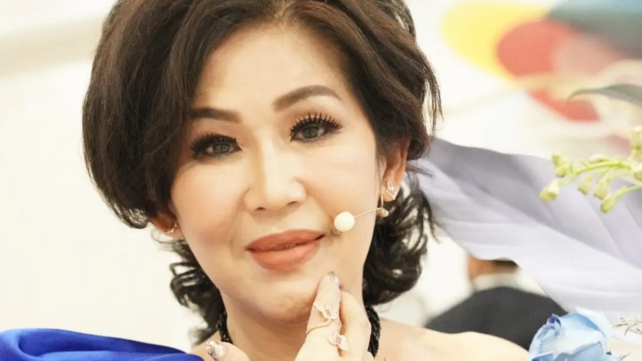 Desainer Ester Kristiani. (Foto: Dok. Koleksi Pribadi Ester Kristiani)