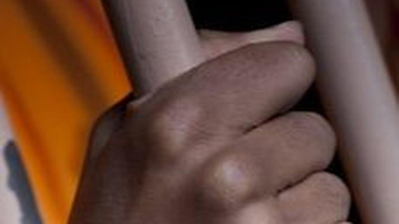 Lewat laporan itu, seminggu kemudian pihak polisi menangkap IG  dan melakukan pemeriksaan. Saat itu IG tidak ditahan. Kemudian tanggal 18 Januari 2023 polisi membawa IG dan menahannya selama enam hari.