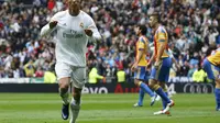 Cristiano Ronaldo mencetak gol pertama untuk Madrid (Reuters)