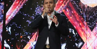 Judika bawakan lagu baru di Indonesian Idol X. (Adrian Putra/Fimela.com)
