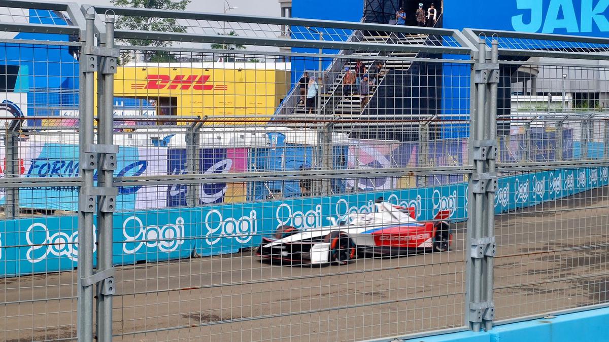 Formula E Jakarta 2025 Sukses Besar, Bukan Sekadar Ajang Balap Mobil Listrik