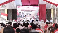 Ketua DPD Partai Gerindra Jawa Tengah Sudaryono  saat memberikan pembekalan kepada ratusan kader internal dalam acara konsolidasi DPC, PAC dan Ranting Partai Gerindra se-Kabupaten Kebumen, Kamis (2/11/2023). (Ist)
