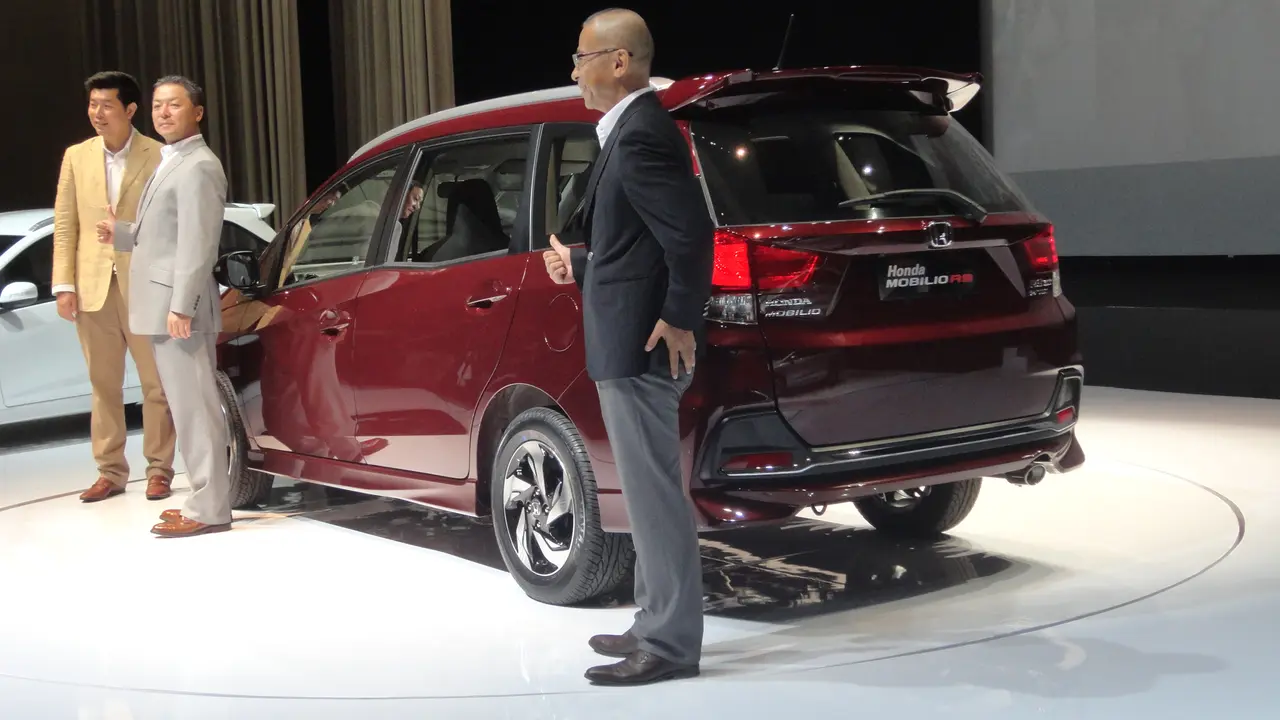 Honda Mobilio RS Resmi Panaskan Pasar LMPV Dalam Negeri