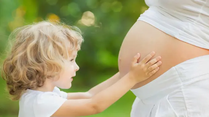 6 Hal yang Harus Dilakukan Ibu Hamil untuk Hasilkan Anak Cerdas