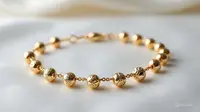 8 Model Gelang Emas Mini Charm 24K Terbaru Favorit Hijabers, Harga Mulai dari 1 Jutaan!