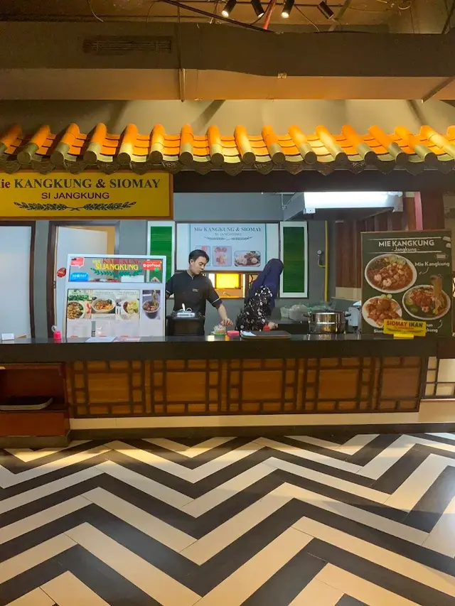 Rekomendasi Tempat Makan Kuliner Legendaris di Glodok 2026