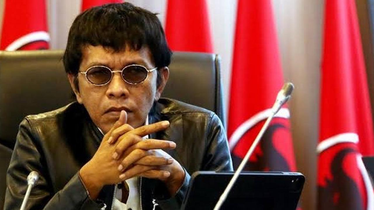 VIDEO: Mendadak Adian PDIP Diajak Dasco Makan Siang "Tanya Banyak soal Ojol, Gue Jelaskan Semua"