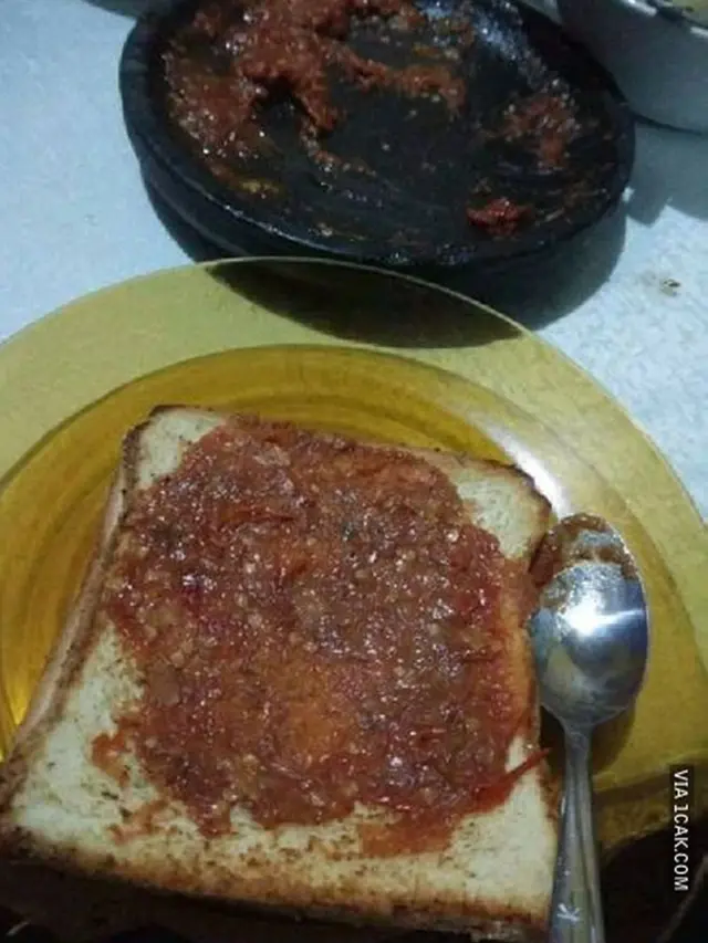 6 Potret Selai Roti Low Budget Ini Bikin Ngakak