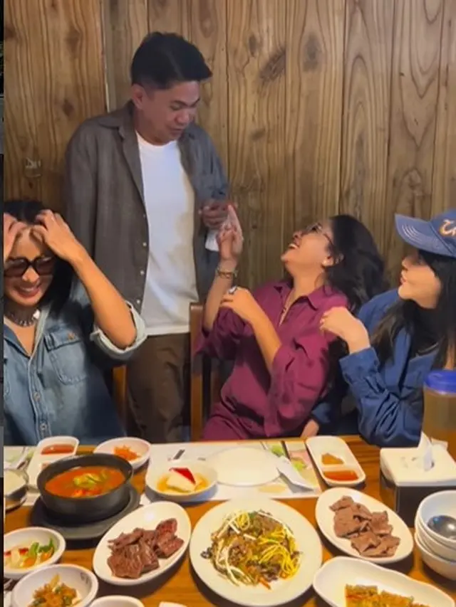 Atiek CB dan Ronny Sianturi (Instagram/mayangsari_official)