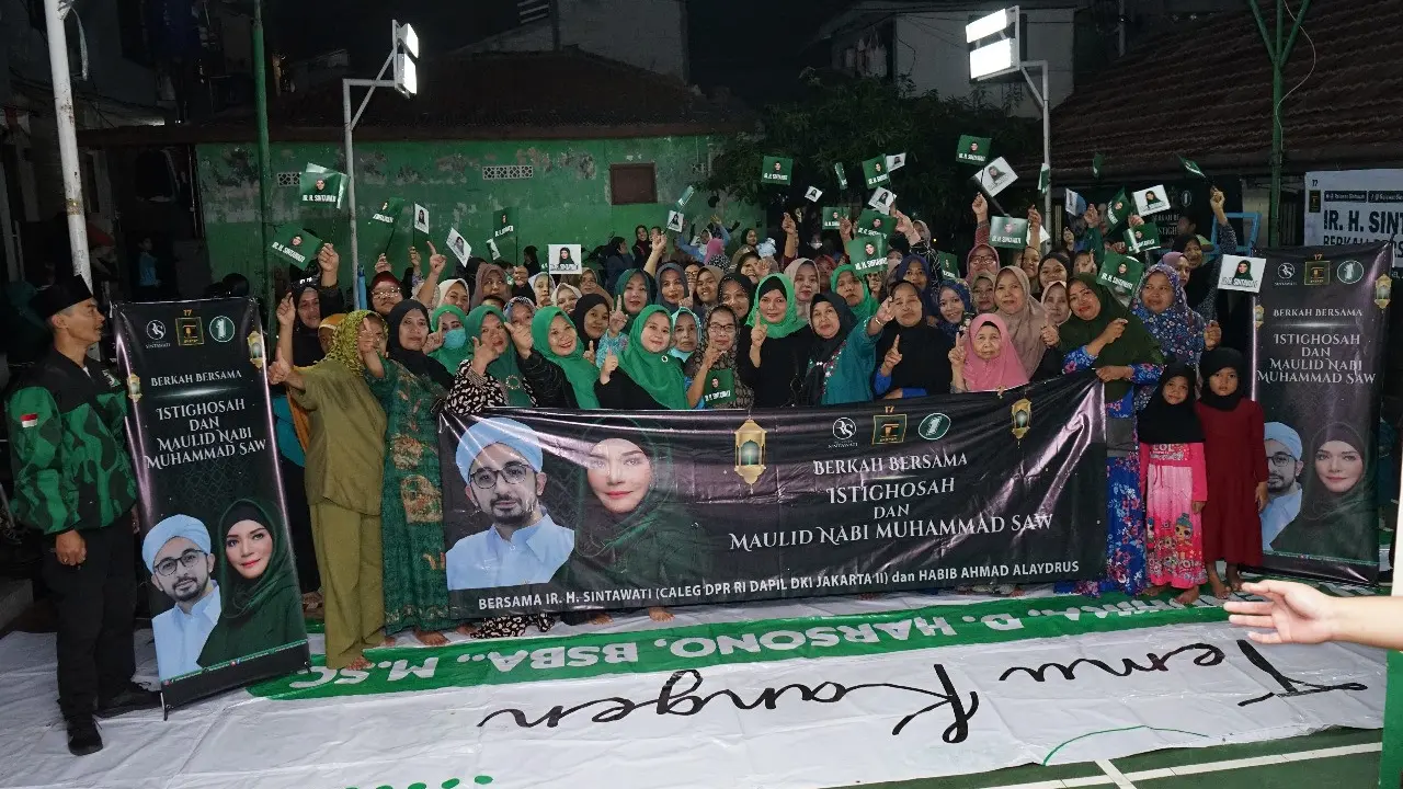 Caleg Partai Persatuan Pembangunan (PPP) menggelar Istighosah di Tegal Parang, Kecamatan Mampang Prapatan.