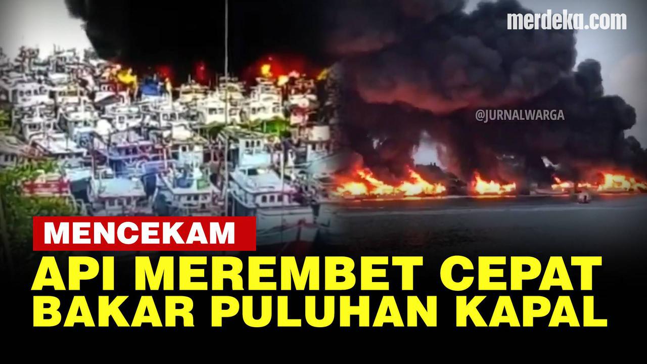 VIDEO: Kebakaran Puluhan Kapal di Dermaga Wijayanto Cilacap
