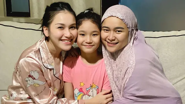 Ayu Ting Ting rayakan ultah anak ke-9 dengan sederhana
