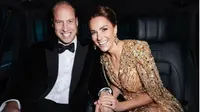 Sambut Tahun Baru 2022, Kate Middleton dan Pangeran Willian Bagikan Foto Mesra. (dok.Instagram @dukeandduchessofcambridge/https://www.instagram.com/p/CYKH5wBNdhT/Henry)