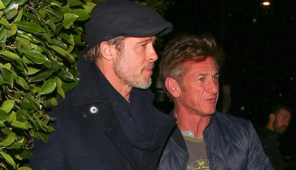 Sean sendiri bersahabat dengan Brad Pitt. Bisa dipastikan hal ini akan menjadi situasi yang canggung Jika Sean dan Angie benar-benar serius. (Entertainment Tonight)