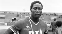 Mantan bek Timnas Prancis dan Paris Saint-Germain, Jean-Pierre Adams, meninggal dunia setelah koma selama 39 tahun. (AFP)