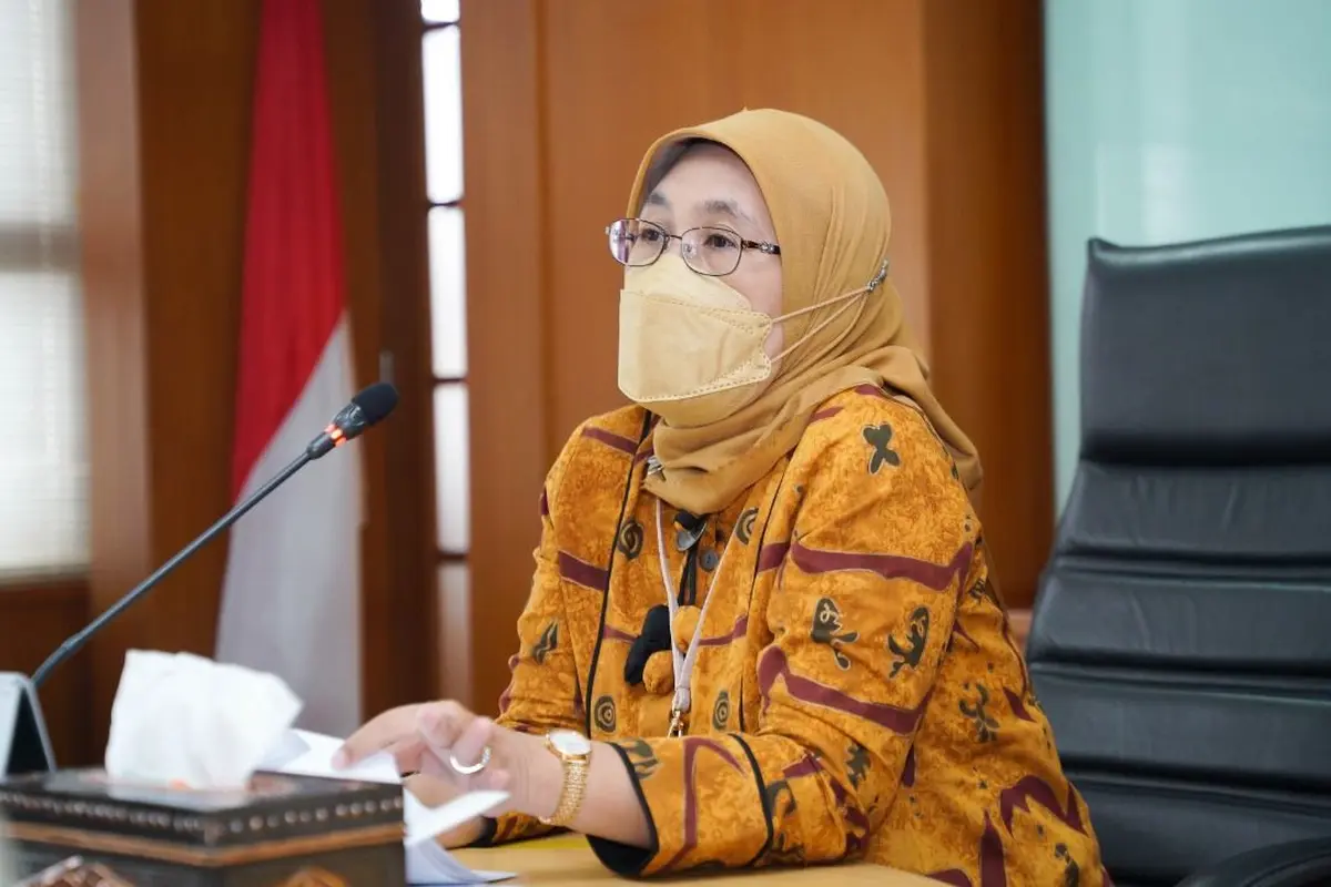 Plt. Direktur Jenderal IKMA Kementerian Perindustrian, Reni Yanita memberikan sambutan pada acara penyerahan Sertifikat SNI Cangkul kepada PT. Mekarmaju Jaya Abadi dan PT. Indobaja Primamurni. (Dok Kemenperin)