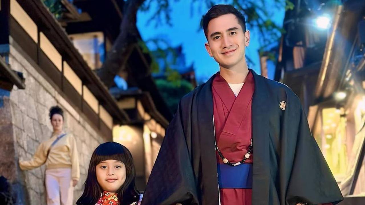 Perhatian Verrell Kepada Adik Perempuannya