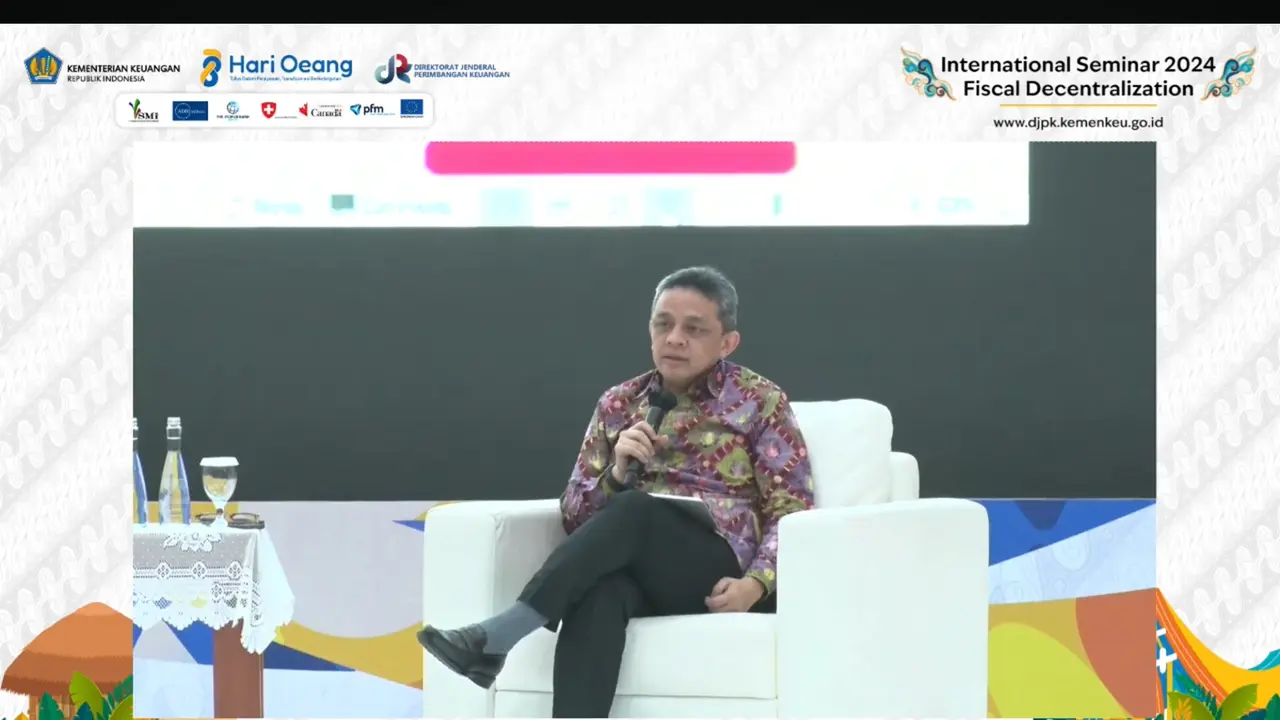 Direktur Jenderal Perimbangan Keuangan (DJPK) Kementerian Keuangan Luky Alfirman, dalam Seminar Internasional Desentralisasi Fiskal Tahun 2024, Selasa (24/9/2024).