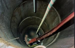 7 Jam Menegangkan Petugas Damkar Evakuasi Remaja dari Sumur Sedalam 16 Meter di Semarang (Instagram @Adebhakti)