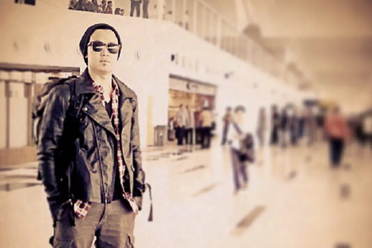 Dennis Lyla