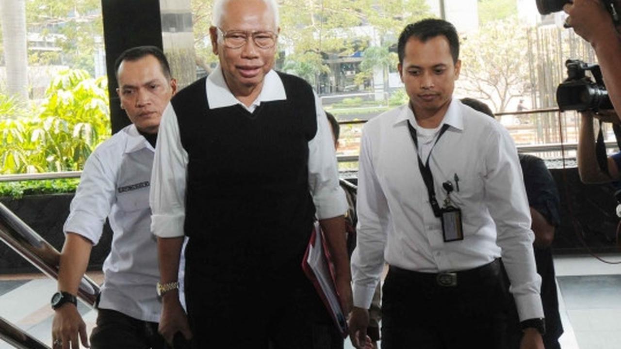 Ketua Dewan Pers Bagir Manan mendatangi KPK