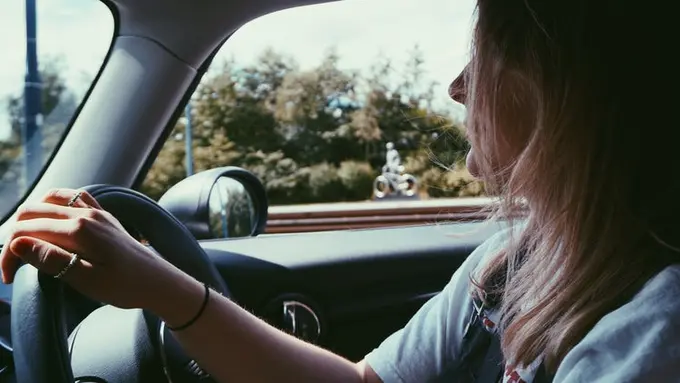 [Bintang] Hidup Kamu Bakal Aman Disopiri oleh 5 Zodiak Ini