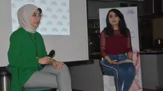 Tessa Kaunang bersama dengan dr Juni Tjahjati saat ditemui di JT Clinic di Jl Otista III, Jakarta Timur, belum lama ini.