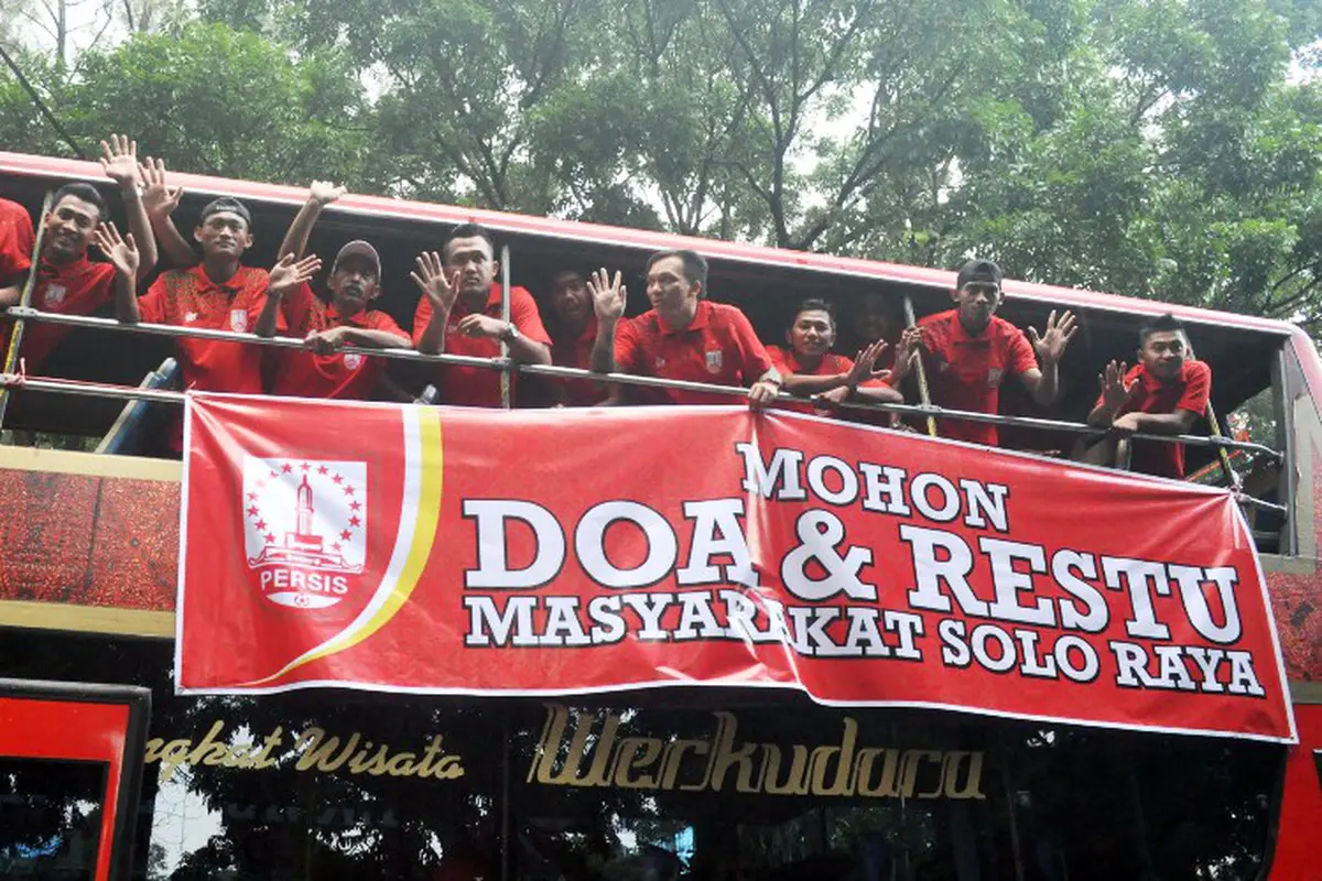 Persis Solo