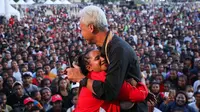 Terdapat momen menarik saat Calon Presiden Ganjar Pranowo melakukan kunjungan ke Jayapura, Papua. Ganjar bertemu dengan mahasiswa asal Papua yakni Selviana Indira (Istimewa)