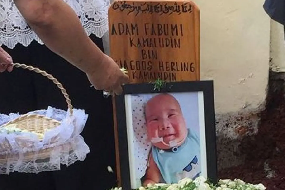 [Bintang] Adam Fabumi dan Cerita Ketua Genk Komplek yang Telah Tiada