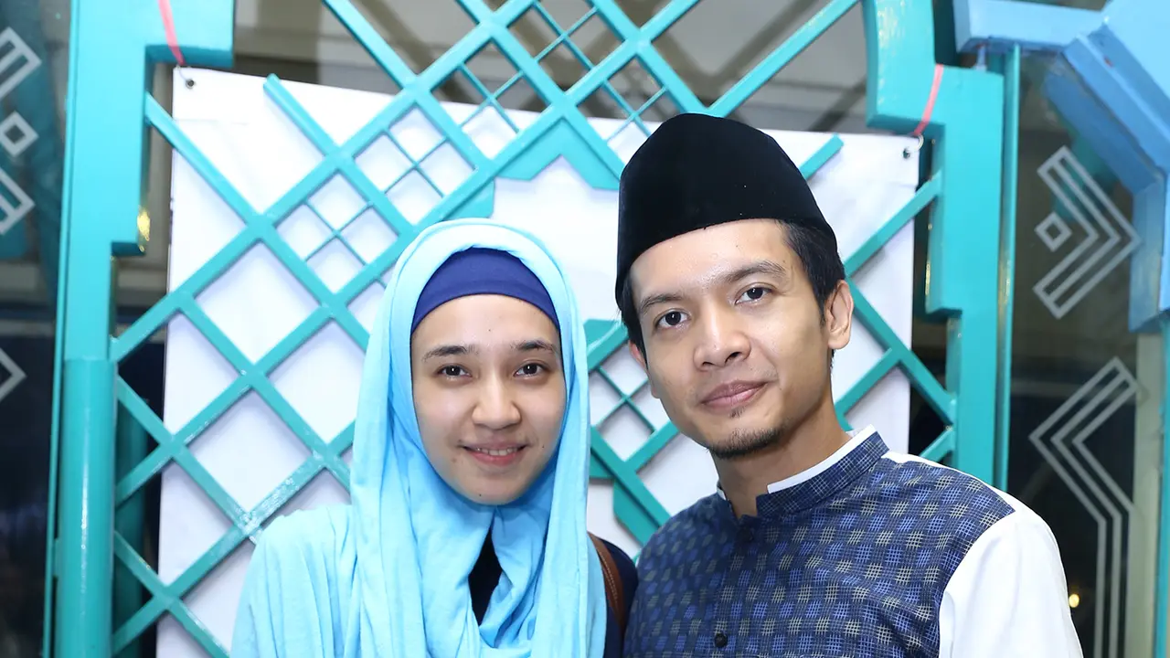[Bintang] Dhini Aminarti dan Dimas Seto