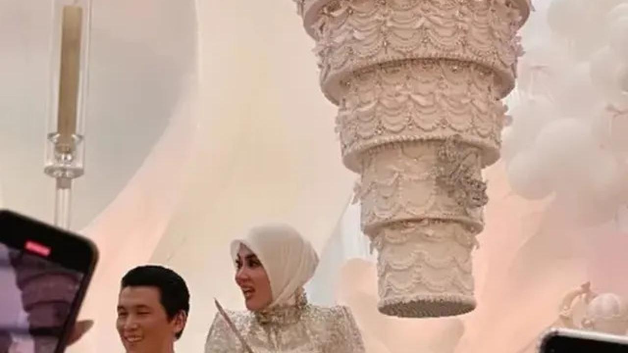 Foto Momen Ulang Tahun Syahrini dan Putrinya yang Jatuh di Tanggal yang Sama, Dirayakan Mewah