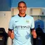 Fernando adalah seorang pemain bola di klub Manchester City

