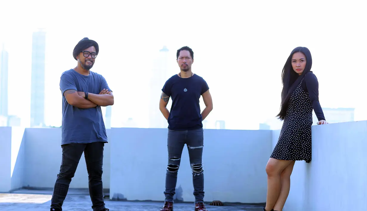 "Ini berangkat dari rasa enek kita terhadap teman-teman kita dan bahkan diri kita sendiri. Kemarin Indonesia seolah-olah terbelah dua gara-gara masalah sepele," sambung Ronny. (Nurwahyunan/Bintang.com)