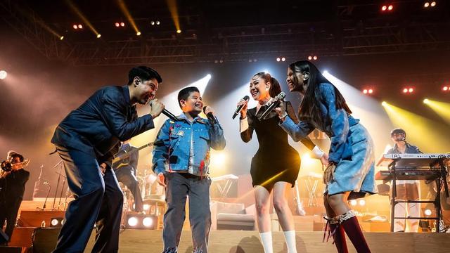 Konser Laleilmanino & Friends