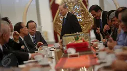 Suasana pertemuan antara pemerintah Indonesia dengan para pengusaha Jepang yang dipimpin oleh Mantan Perdana Menteri (PM) Jepang Yasuo Fukuda di Istana Negara, Jakarta, Rabu (27/5/2015). (Liputan6.com/Faizal Fanani)