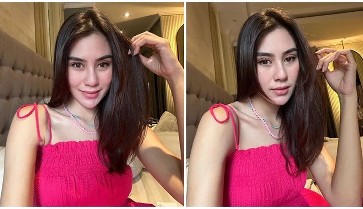 Beberapa waktu lalu unggahan Syahnaz Sadiqah curi perhatian karena wajahnya disebut berbeda. Terlihat seperti orang lain, adik Raffi Ahmad itu dituding telah melakukan oplas. Ramai disebut oplas, Syahnaz pun buka suara dan mengungkapkan jika ia juga tidak tahu mengapa fotonya ramai komentar. Ibu dua anak itu juga menambahkan bahwa ia tak pernah melakukan oplas dan hanya melakukan perawatan saja. (Liputan6.com/IG/@syahnazs)