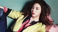 Terlalu Semangat, Tiffany `Girls Generation` Nyaris Jatuh